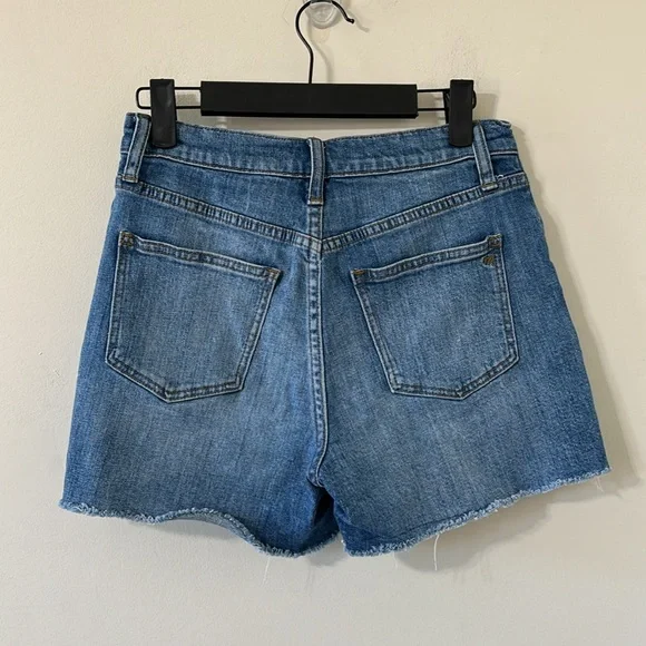 Madewell High-Rise Medium Wash Distressed Raw Hem Denim Shorts Size 25 - Picture 4 of 6